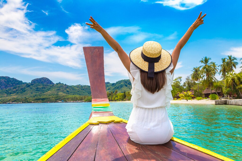 Four Islands Tour By Long-Tail Boat