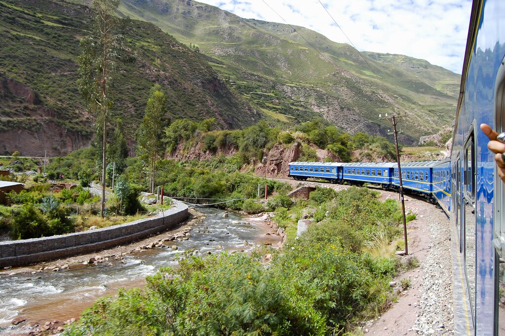 Enjoy the scenery on the train to Aguas Calientes