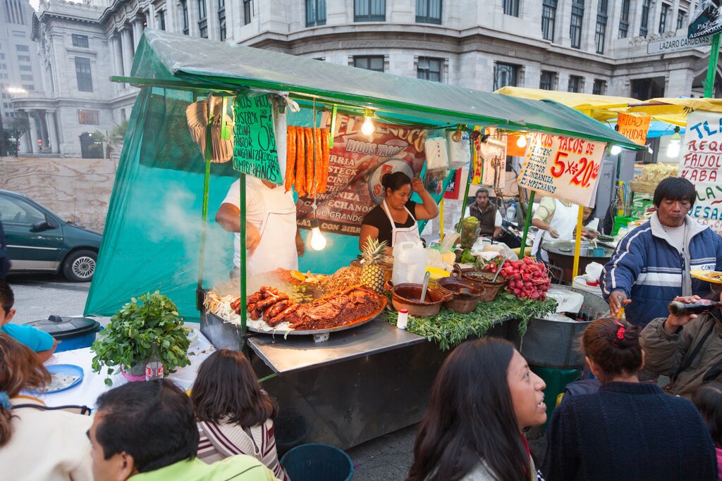 A typical Mexico City street stall