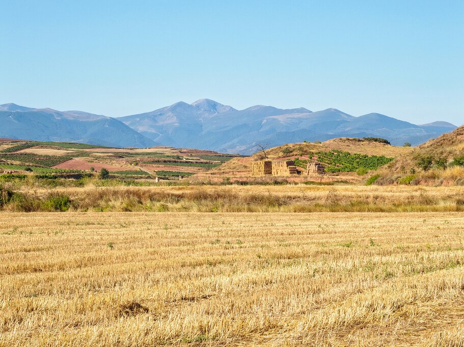 The route to Najera has rolling hills and picturesque villages