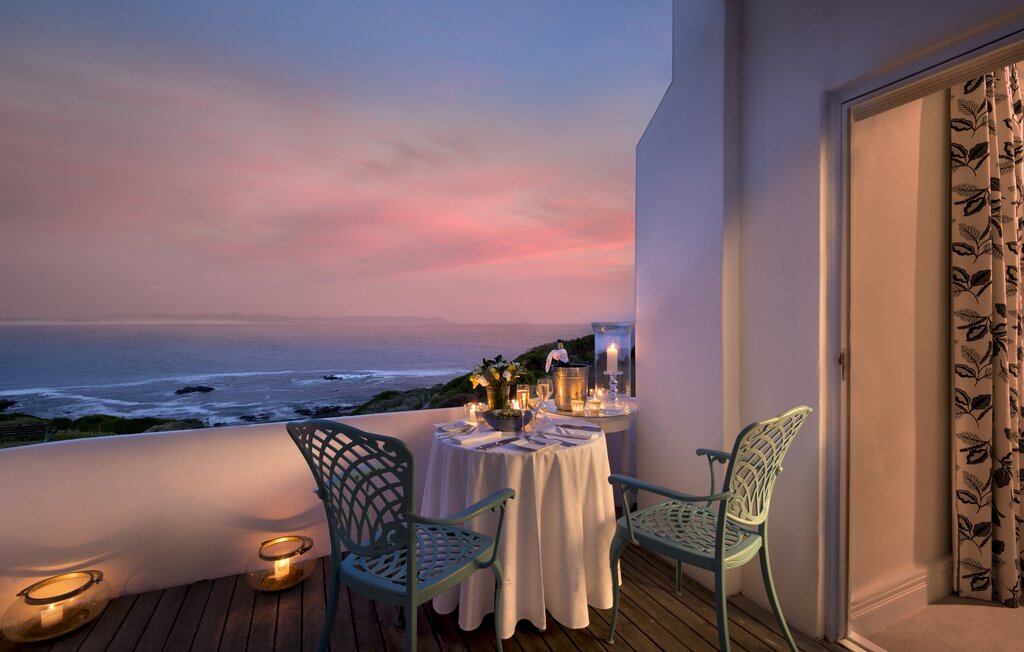 Go whale watching and visit reputable wineries while staying on the south coast (photo courtesy of The Marine Hermanus)
