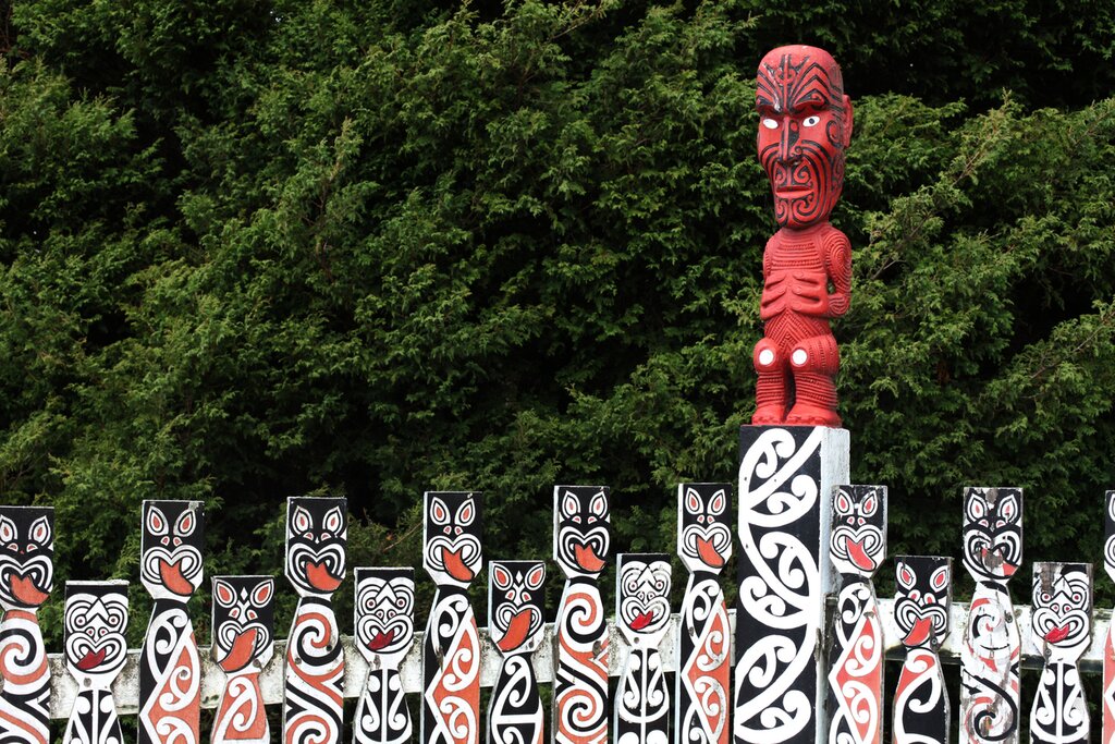 Māori carvings in Rotorua