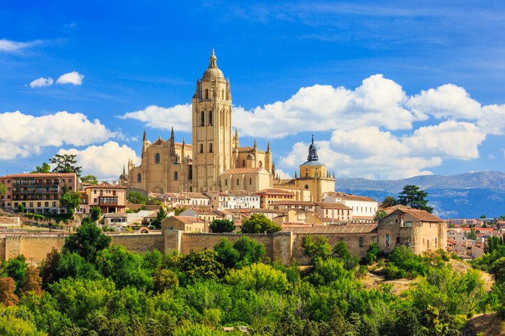 Segovia and its Cathedral rising above the Castile and León countryside