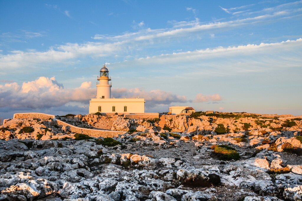 Spend four days exploring the Balearic island of Menorca by Jeep and catamaran