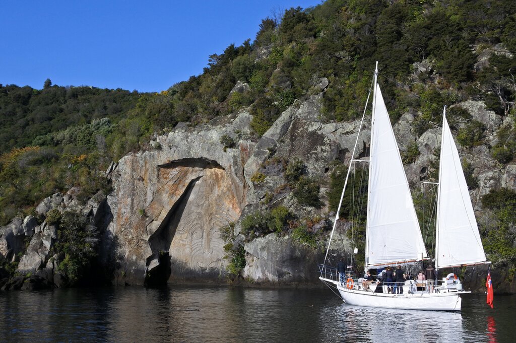 Experience Māori art up close on this unique cruise