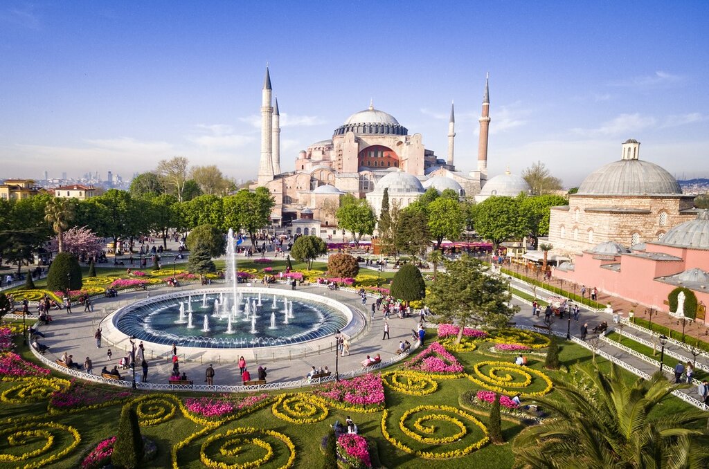 Discover Byzantine + Ottoman Istanbul