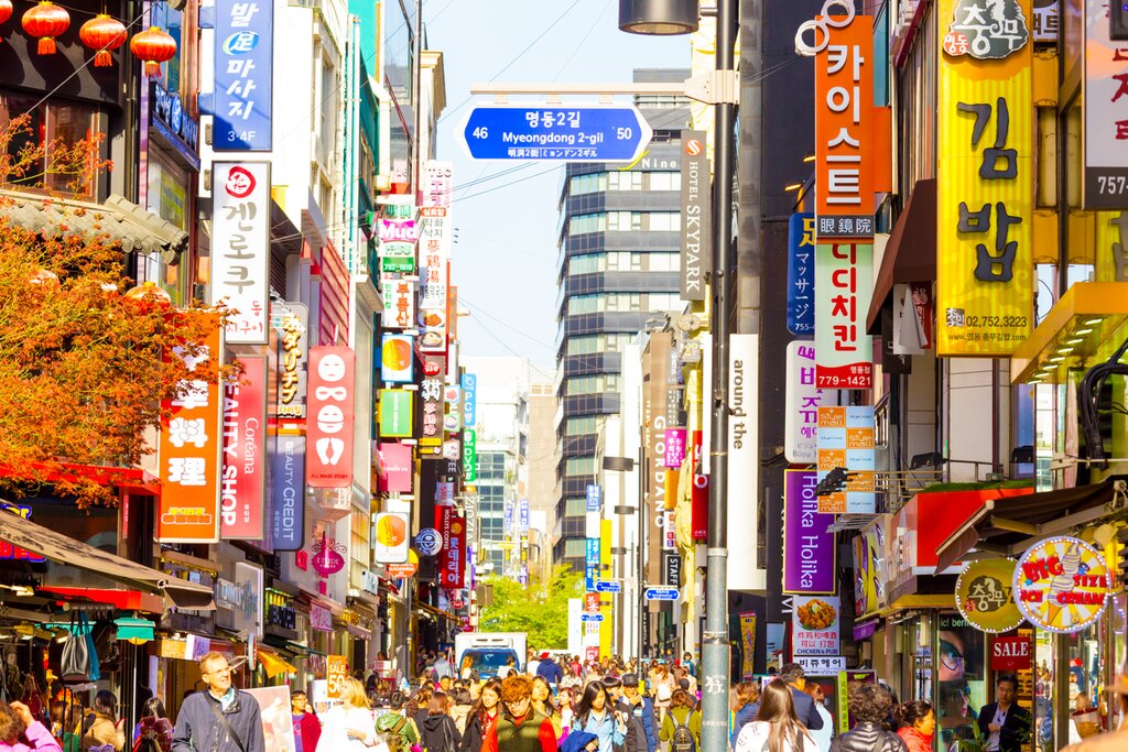 Shopping in Seoul: Itaewon, Myeongdong, and Dongdaemun Market