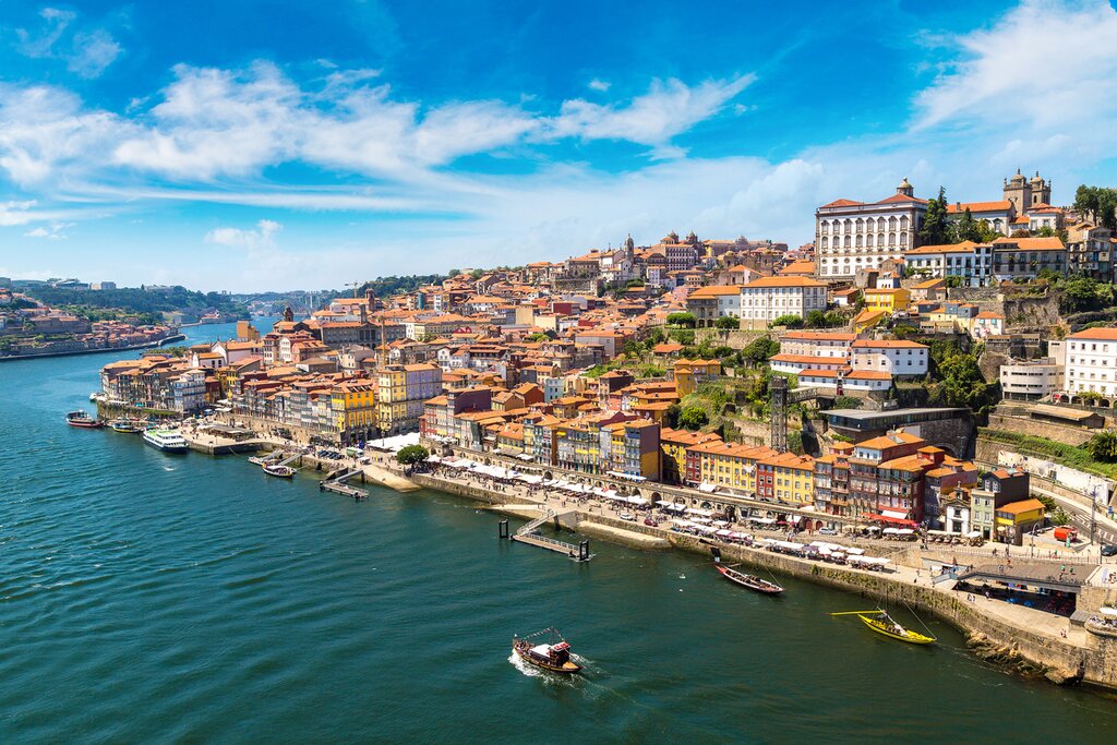 A view of Porto and the Douro River