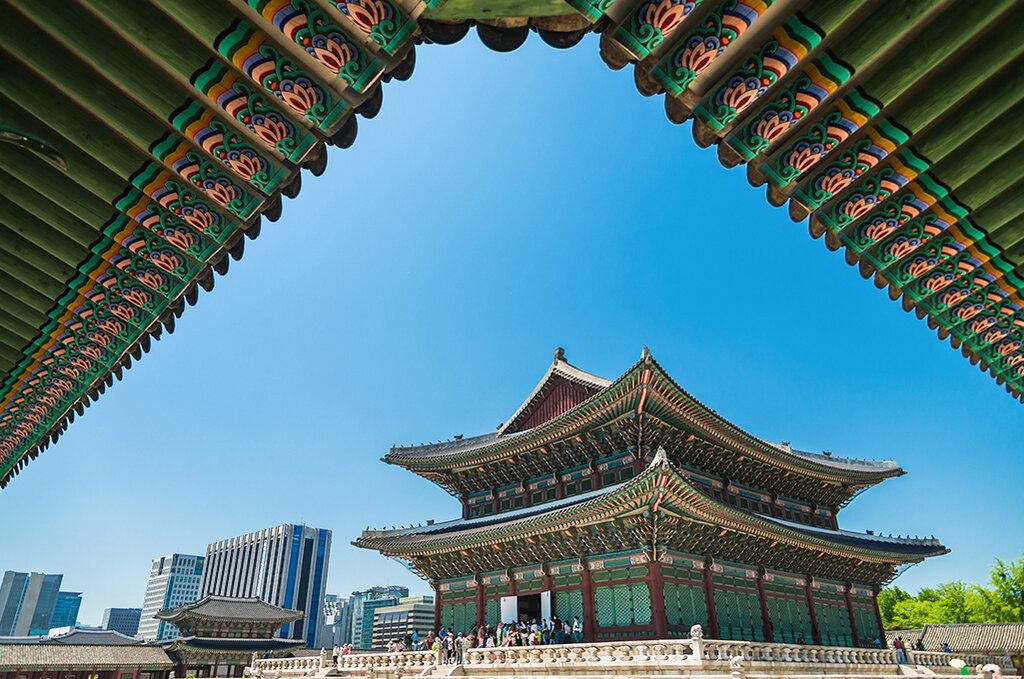Explore the Old and New Capital: Seoul