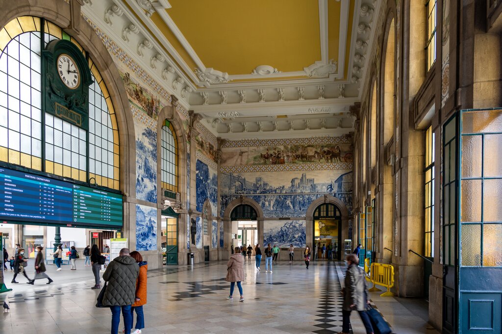 São Bento Station, Porto