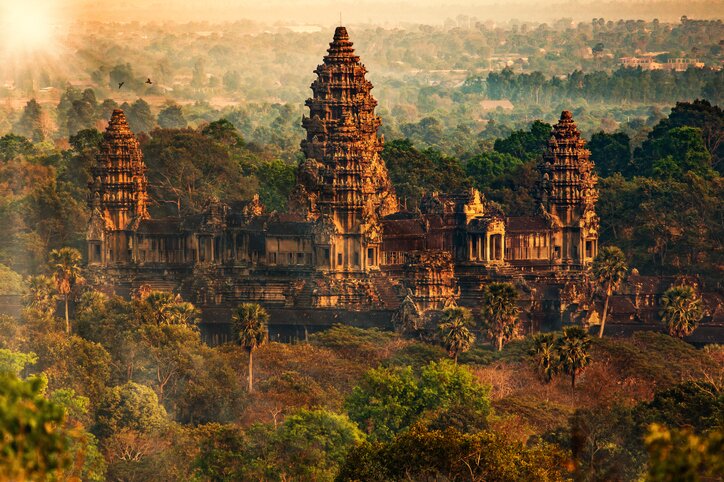 Explore the Complex of Angkor Wat