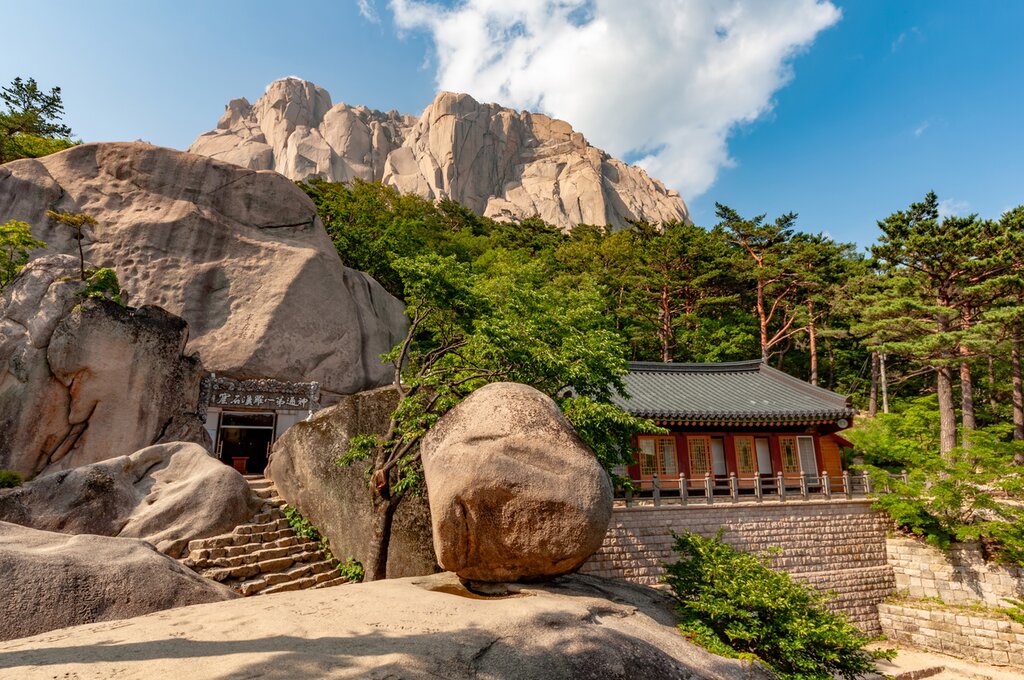 Half Day Hiking in Seoraksan National Park - Gwongeumseong Fortress Course