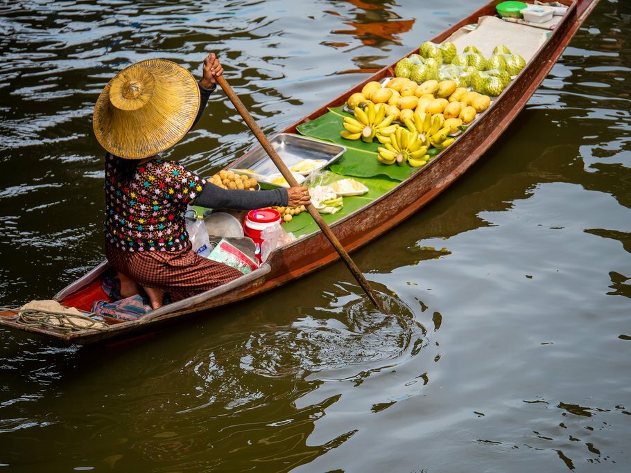 Damnoen Saduak Floating Market
