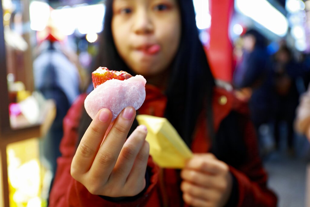 Treat you little ones to plenty of kid-friendly treats like daifuku (stuffed mochi) on a Tokyo food tour