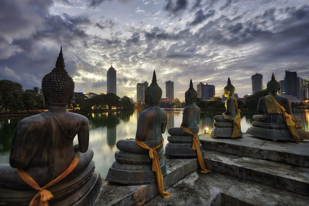 Dusk over Colombo's Seema Malakaya Temple