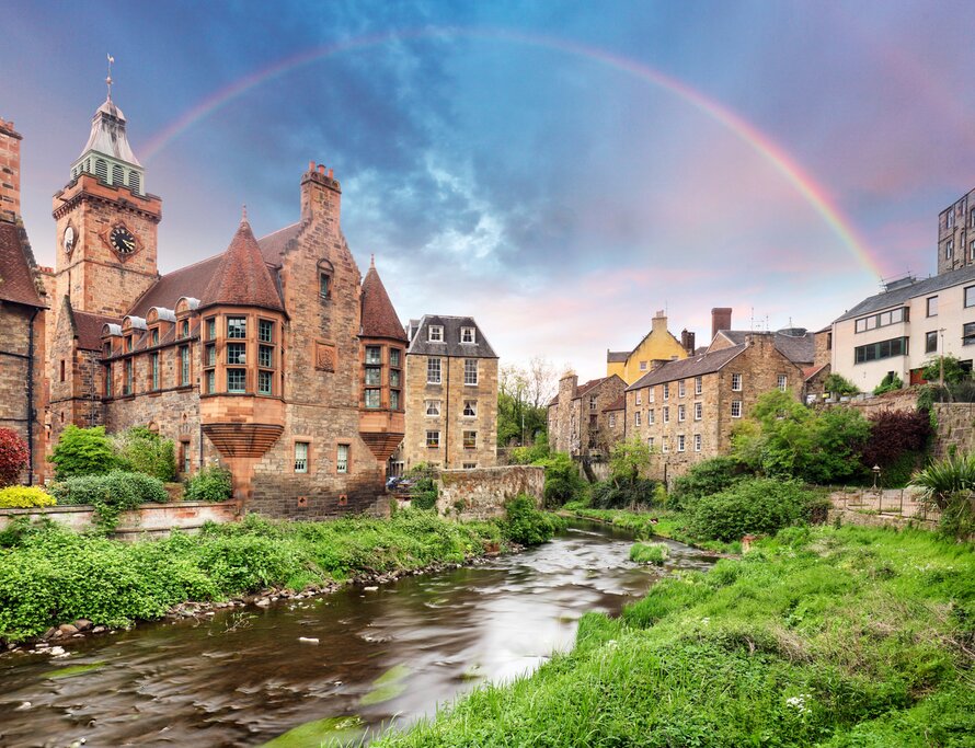 Uncover Edinburgh's past with a local guide