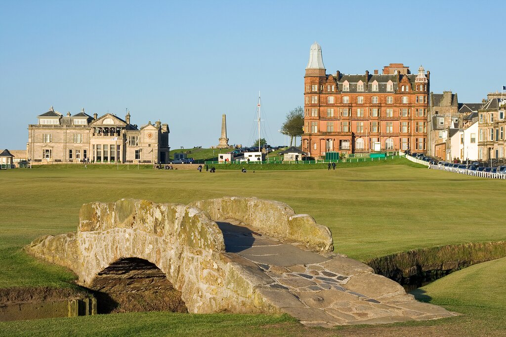 Tour the Old Course at St Andrews