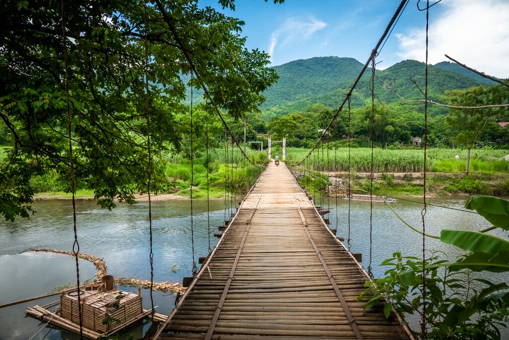Hanoi - Mai Chau, Valley of White Thai People