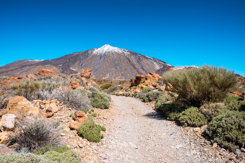 Views leading to the summit of Mount Teide