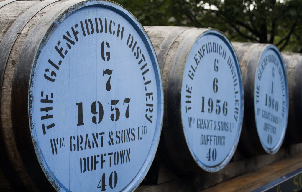 Sample Speyside whiskies on an organized tour