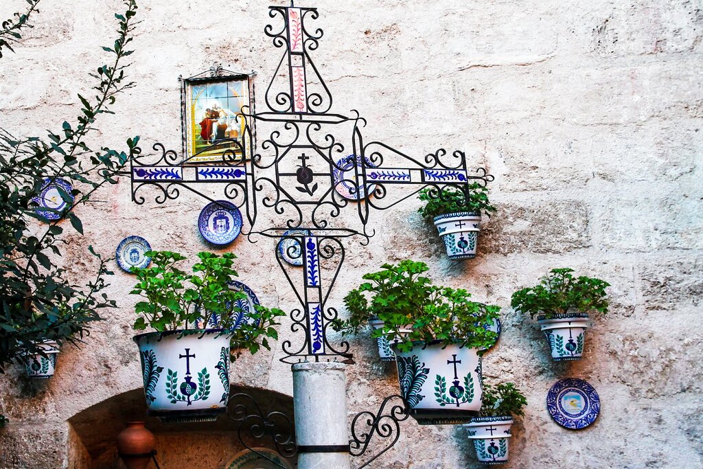 Granada Traditional Tile Decoration Workshop