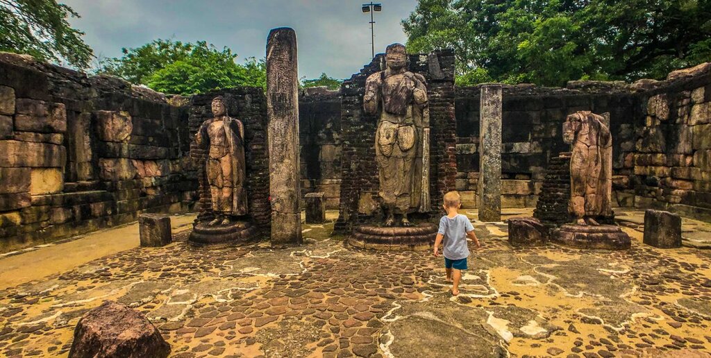 Wander the ancient ruins of Polonnaruwa