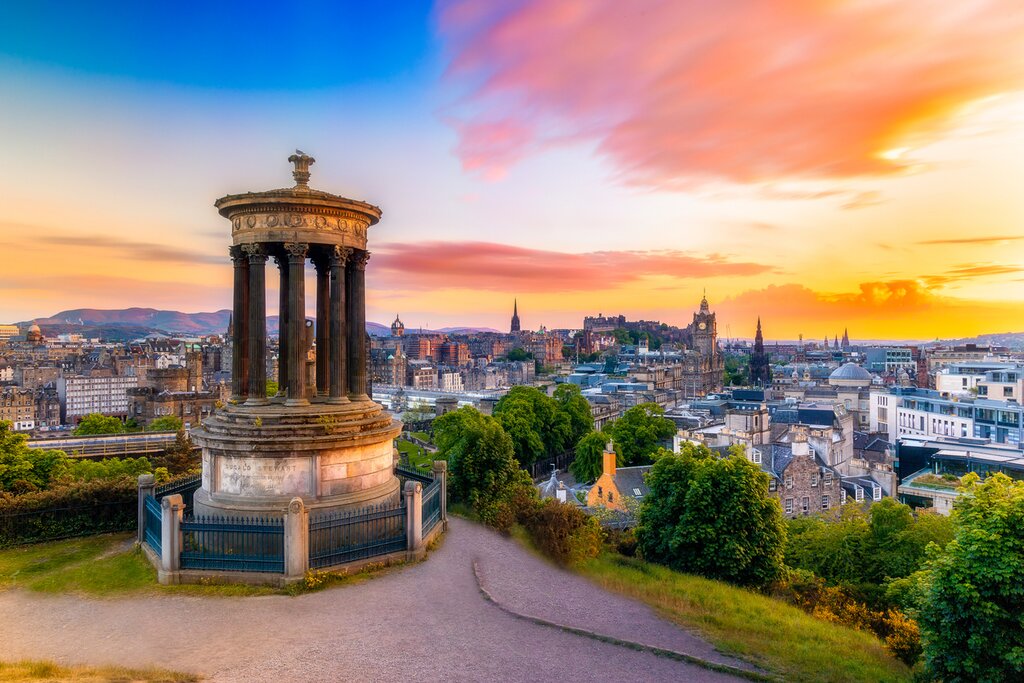 Edinburgh skyline