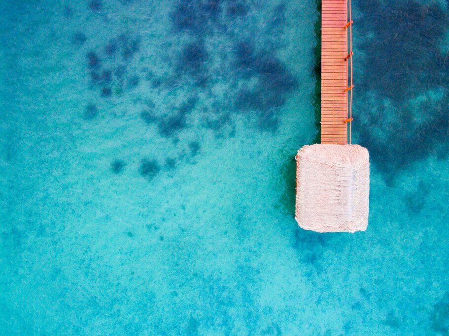 Explore the Bacalar Lagoon and its many shades of blue