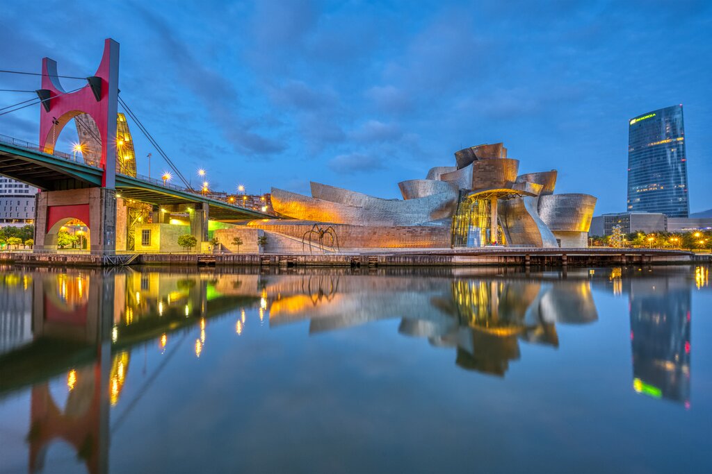 Bilbao and Guggenheim at nighttime