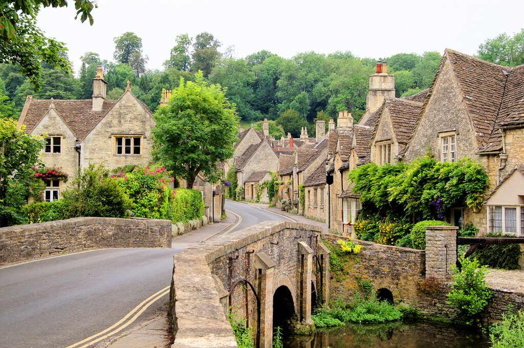 Thatched cottages