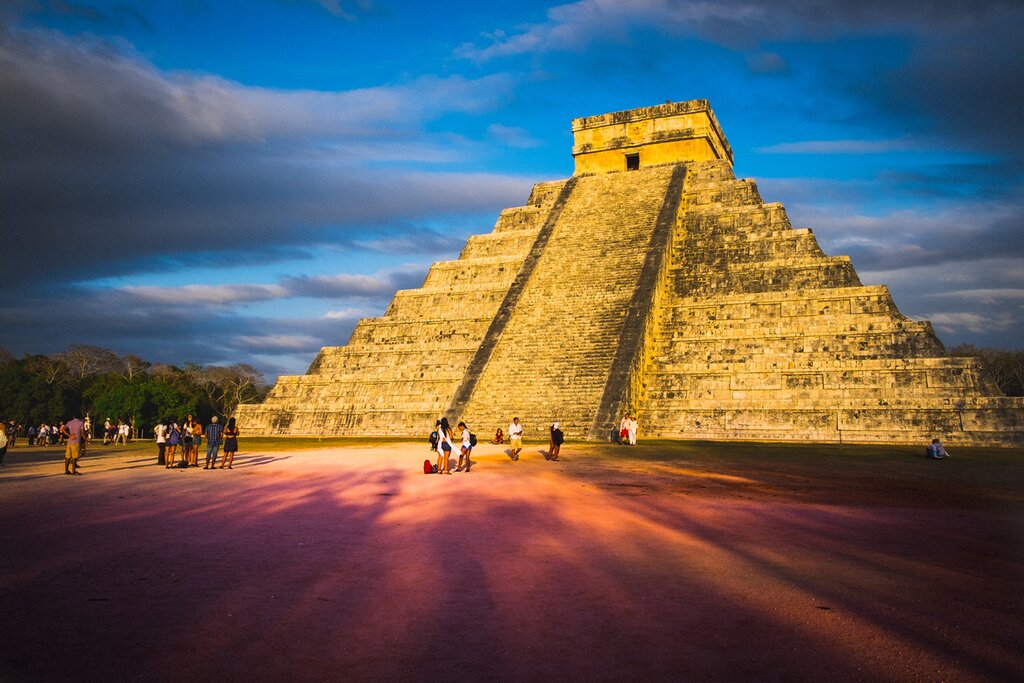 Spend a morning at the famous pyramid at Chichén Itzá