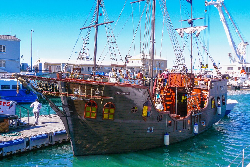 Mountain Peaks & Pirate Ships