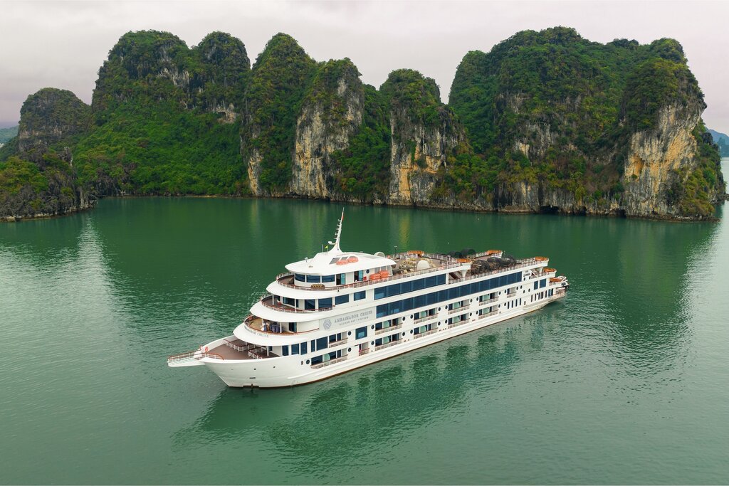 Cruising Day at Halong Bay - Day 2!