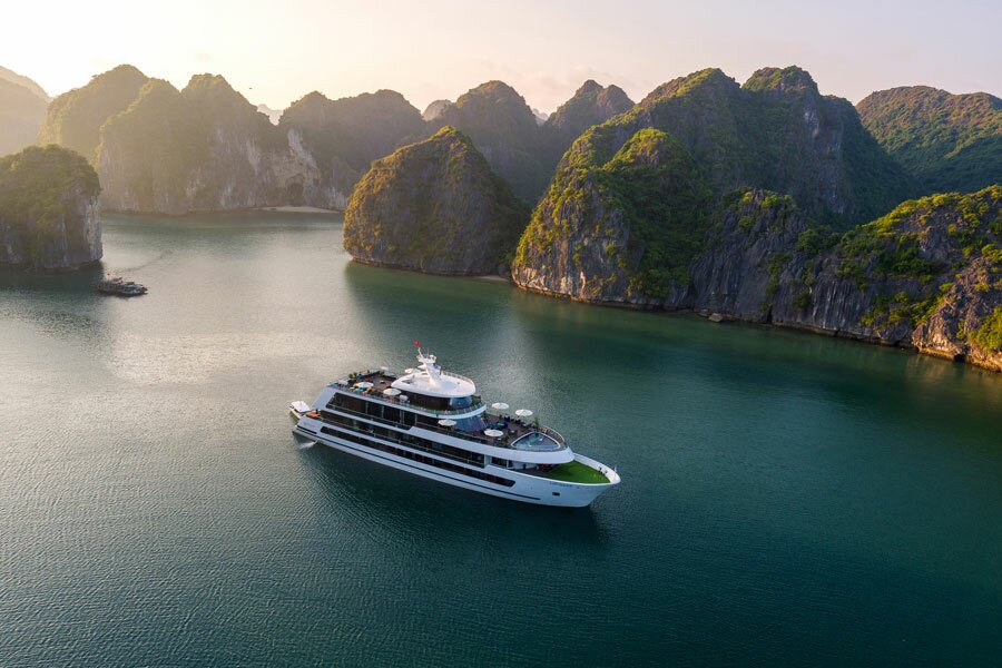 Discovery Halong Bay – Lan Ha Bay (Stellar Of The Seas)