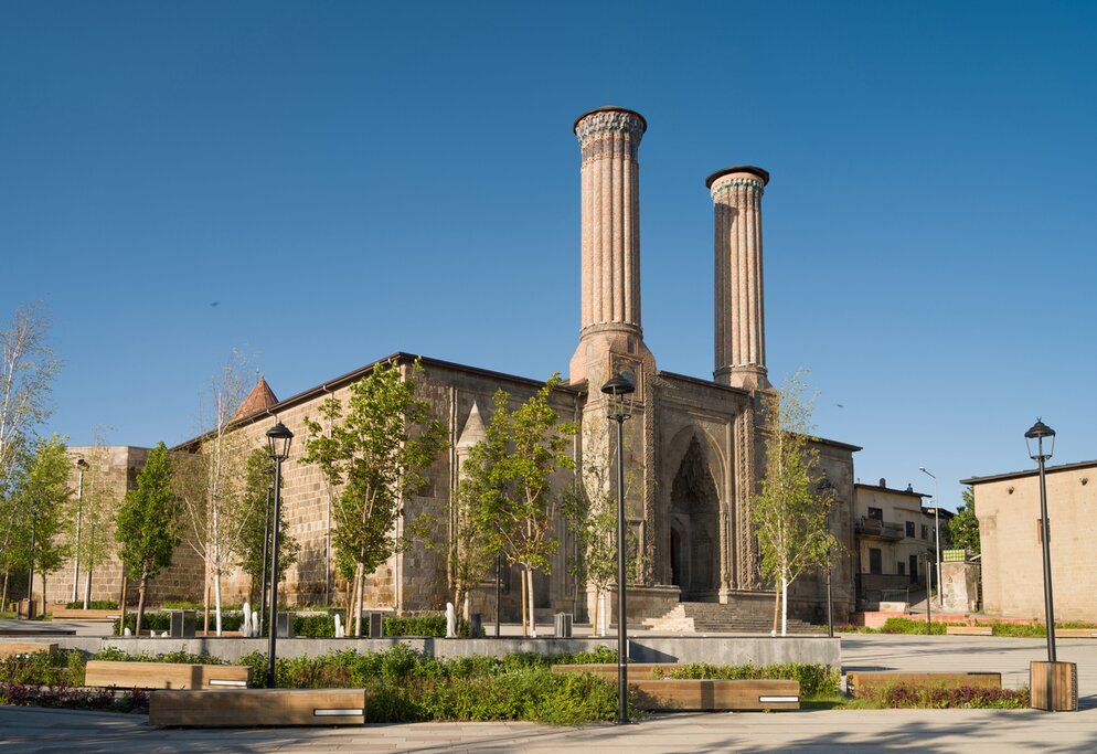 Explore the unique Seljuk heritage buildings in Erzurum
