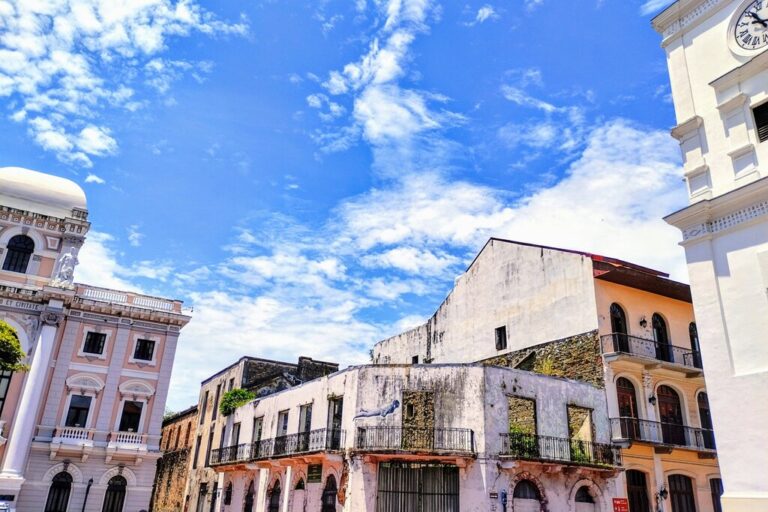 History & Nature in Panama City & Bocas del Toro - 5 Days