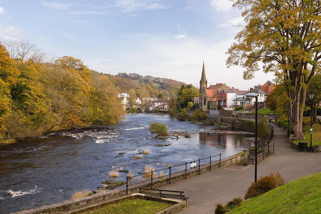 The River Dee nestled along Llangollen