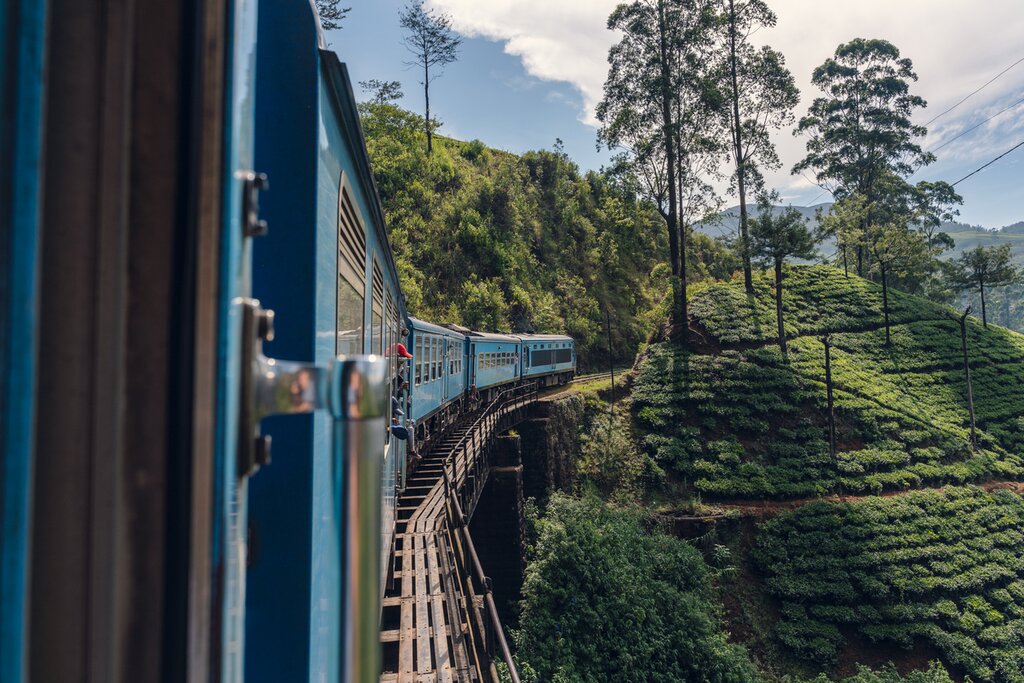 A rail journey from Nuwara Eliya to the picturesque Ella
