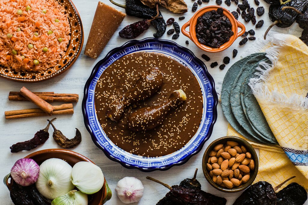 Learn to prepare the traditional Mole Poblano in a gastronomic workshop