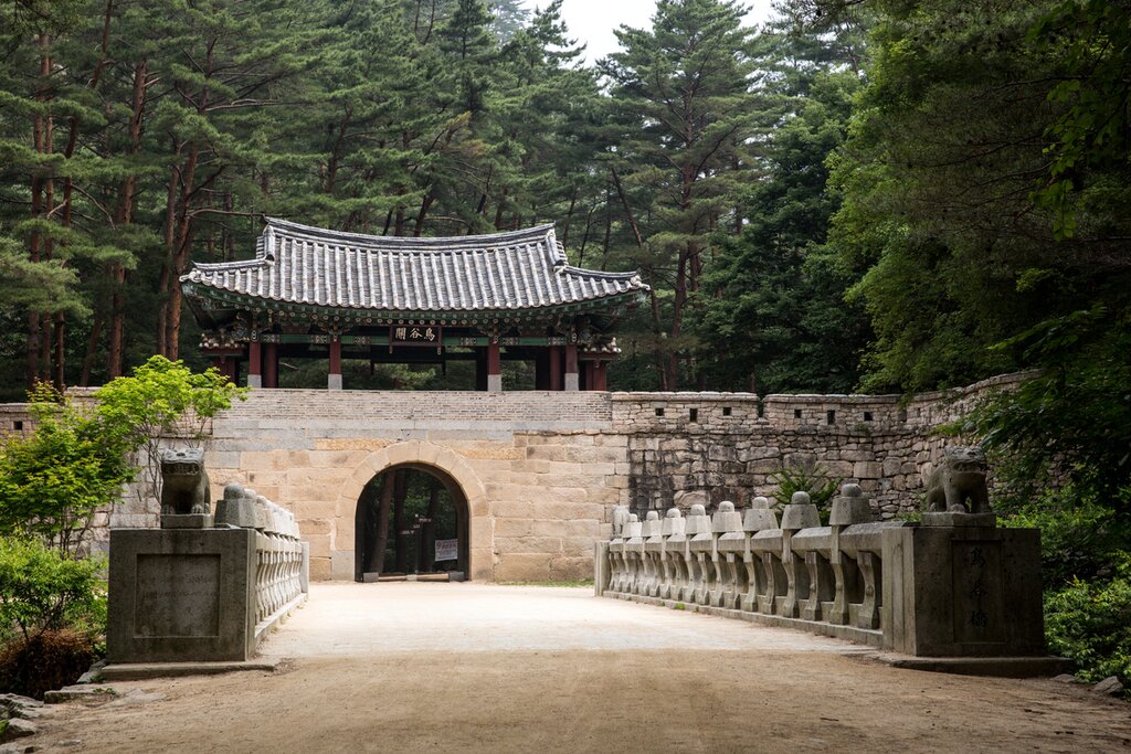 Mungyeongsaejae Provincial Park and Film Village Tour