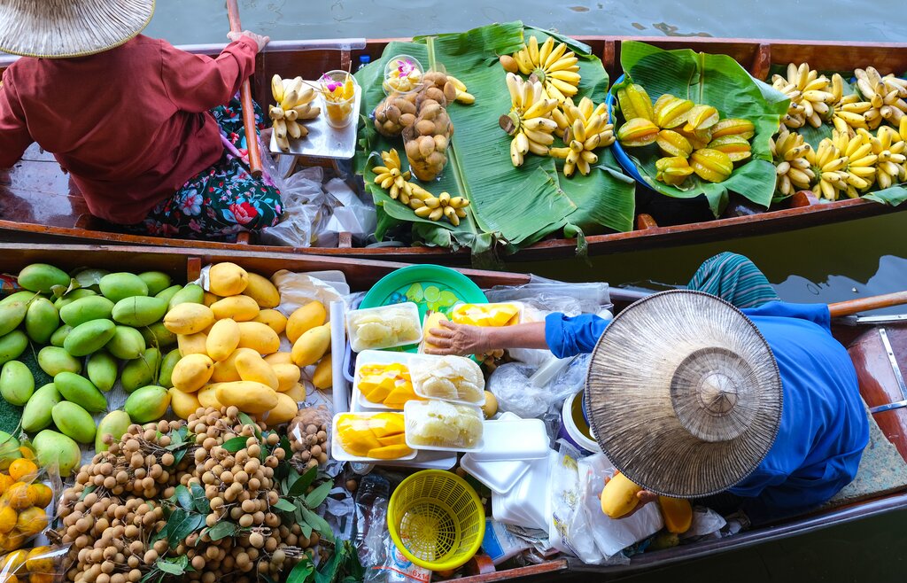 Transfer From Bangkok to Kanchanaburi With Visit The Floating Market And Bridge Over The River Kwai
