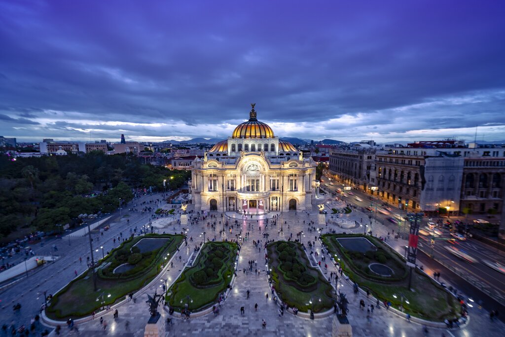 Immerse yourself in the beautiful buildings of Mexico City, like the Palacio de Bellas Artes