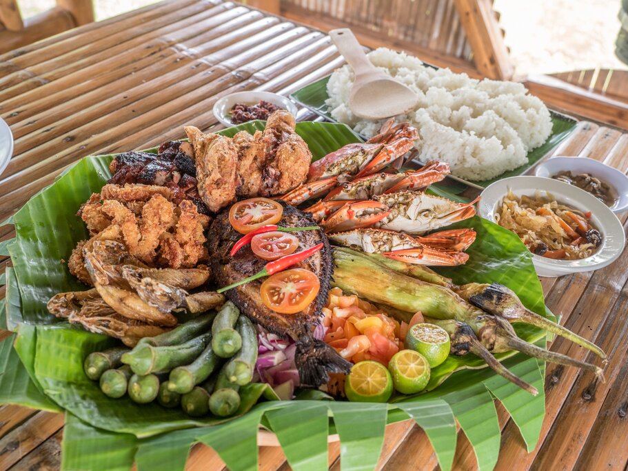 Afternoon Street Food Tour in Manila