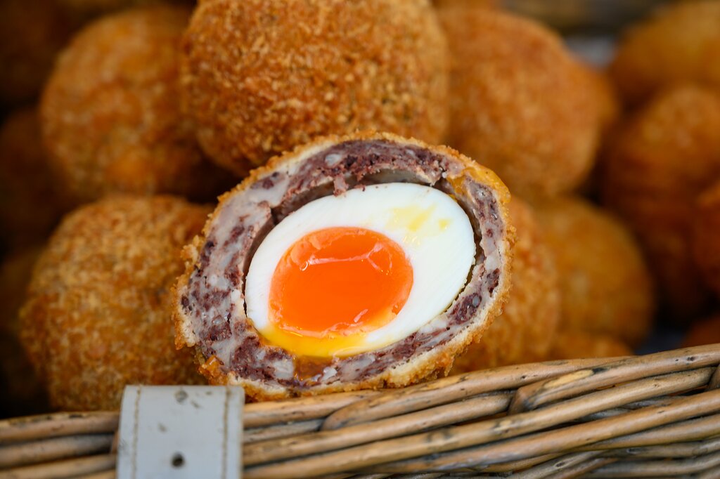Take the Edinburgh Food Tour to learn about local food culture