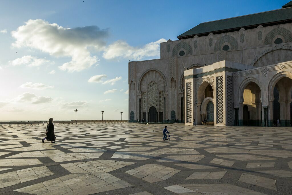 Start your Moroccan adventure visiting the Hassan II Mosque in Casablanca