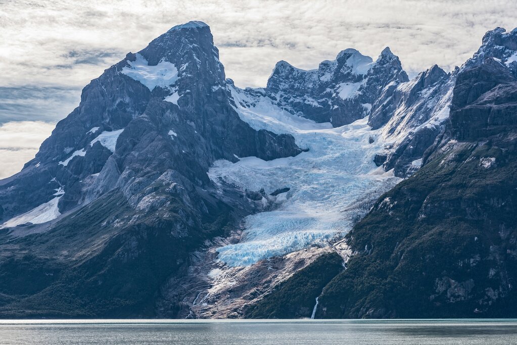 Ultima Esperanza Fjord & Rio Serrano Boating Adventure to Torres del Paine