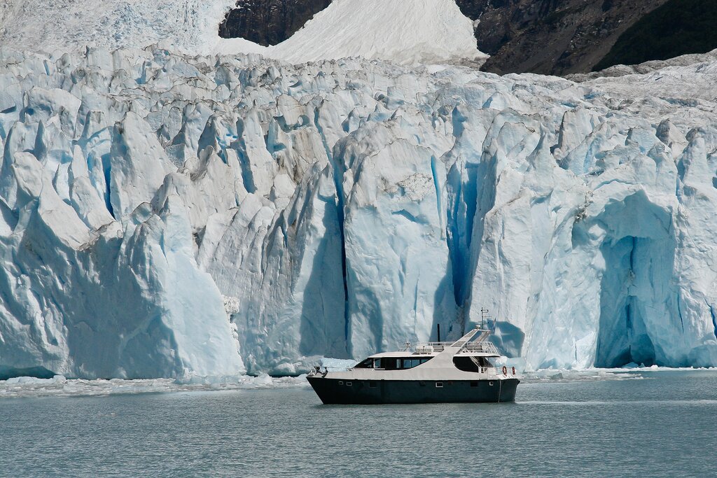 Boating past Perito Moreno Glacier