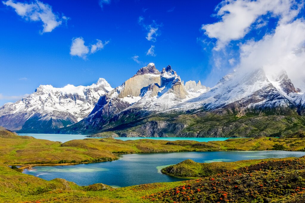Marvel at the mountains and lakes of Torres del Paine National Park on this quick six-day adventure