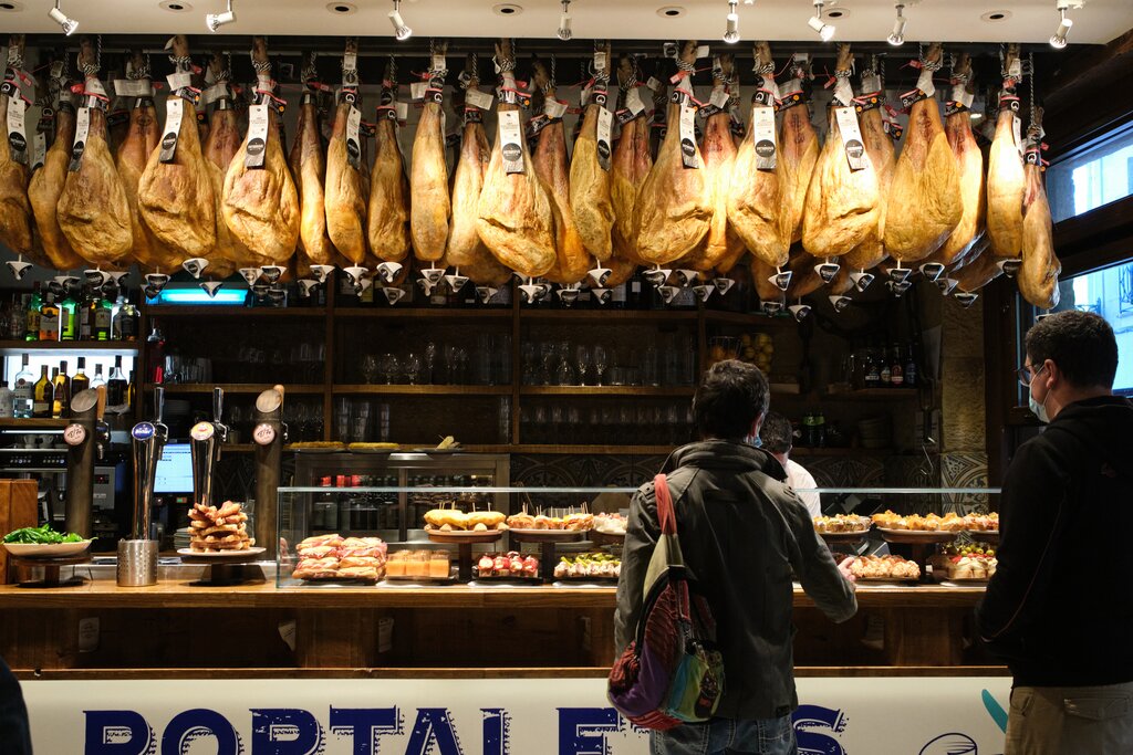 Dive into the renowned food scene of San Sebastián