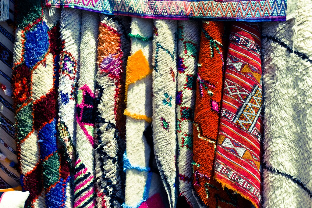 Carpet Weaving With Berber Women